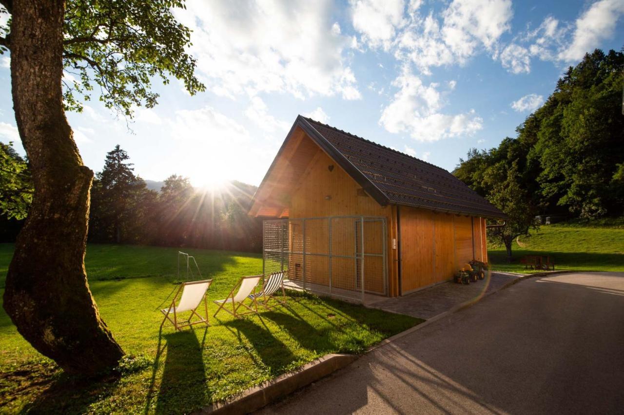 Apartments Tourist Farm Storman With Ev Ch-Station Tržič Exterior foto